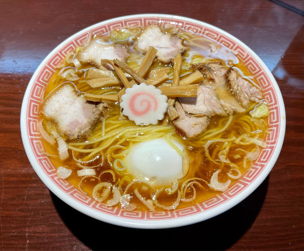 「中華そば＋ゆで玉子＋麺大盛り」@中華そば えもとの写真