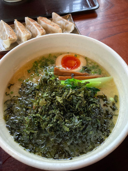 「岩海苔塩ラーメン＋焼餃子」@竹風の写真