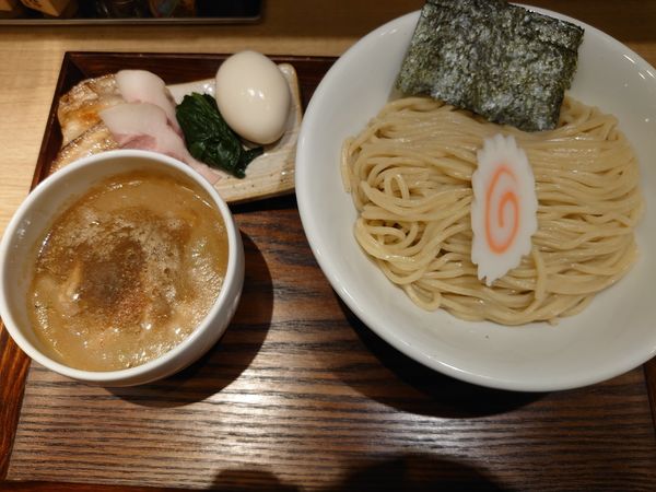 「特製濃厚つけ麺　大盛り」@濃厚焼きあご煮干し つけ麺さか田の写真