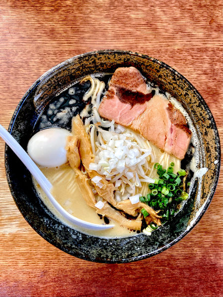 「とりそば 黒」@麺堂 稲葉の写真