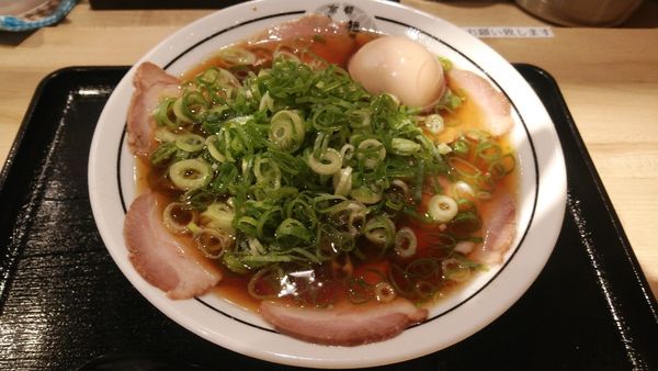 「味玉京都九条しょうゆラーメン」@麺屋 たけ井 京阪くずは店の写真