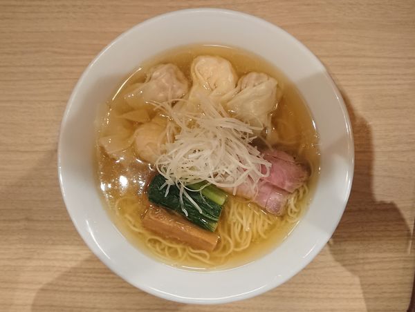 「白醤油二種の雲呑麺」@支那蕎麦 澤田の写真