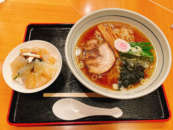 「中華そば+季節のごはん」@味処 むさし野の写真