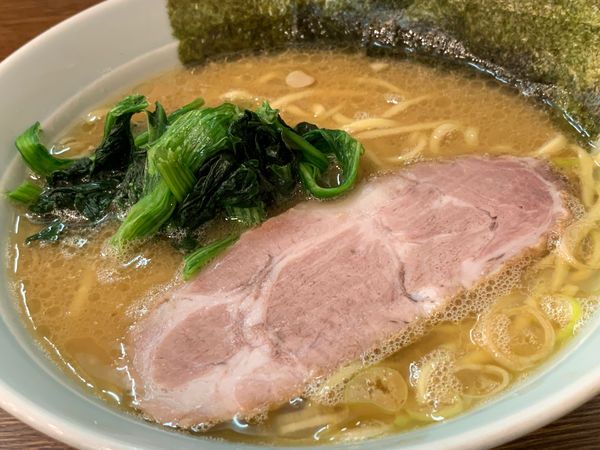 「らーめん（並）」@横浜家系らーめん たま家の写真