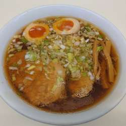 特製中華そば 850円