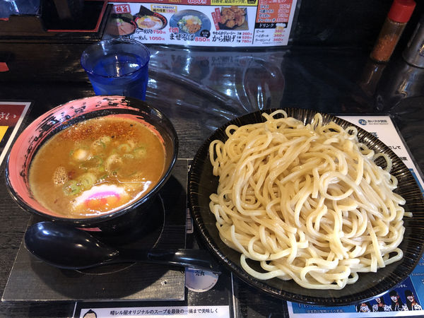 「辛味噌つけ麺（３辛＋ガツ盛７００ｇ）￥８８０」@ガツ盛りつけ麺 晴レル屋の写真