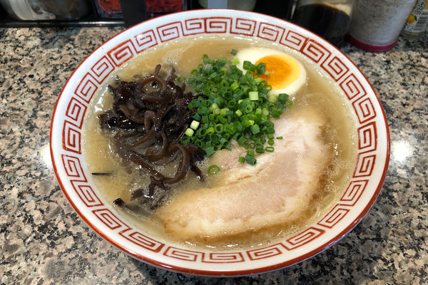 「ラーメン780円+替玉110円」@だるま大使 2号店の写真
