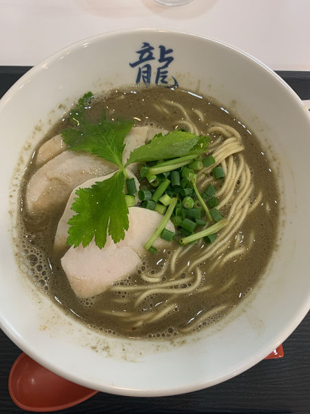 「濃厚煮干し」@ドラゴンラーメンの写真
