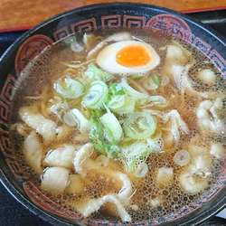 鶏皮ラーメン