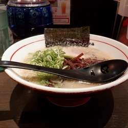 博多　ラーメン