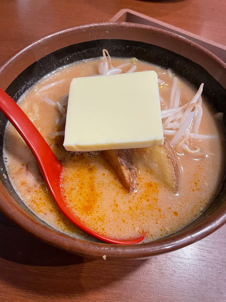 「北海道味噌バターらーめん」@麺場 田所商店 八幡店の写真