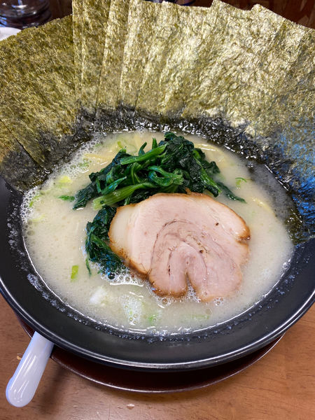 「塩のりラーメン　＋のり」@横浜家系ラーメン 旭家の写真