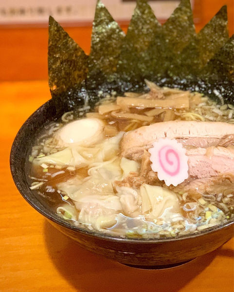 「特製中華そば」@中華そば はな田の写真