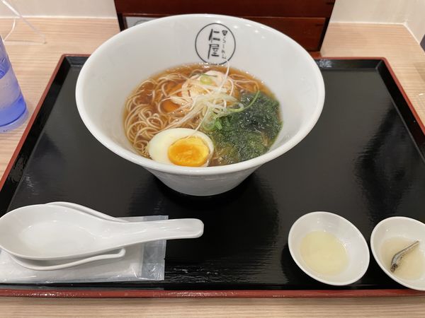 「醤油らーめん」@塩ラーメン 仁屋の写真