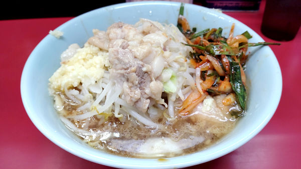 「【昼】小ラーメン+ピリ辛にらだれ」@ラーメン二郎 中山駅前店の写真