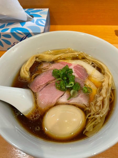 「特製醤油らぁ麺」@らぁ麺 はやし田 池袋店の写真