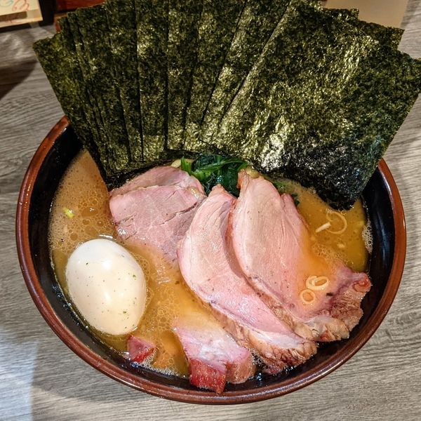 「特製ラーメン(中盛)」@らーめん ぱったぱたの写真