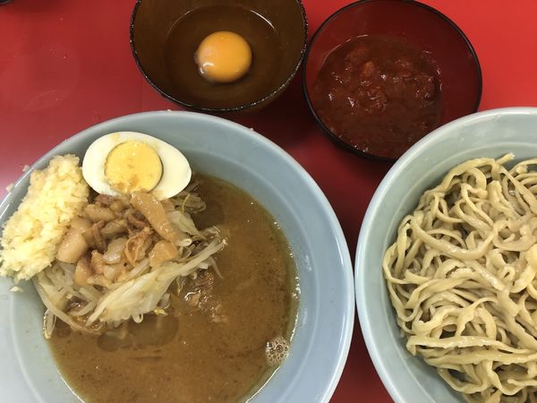 「つけ麺 赤、麺少なめ、生卵」@ラーメン富士丸 東浦和店の写真