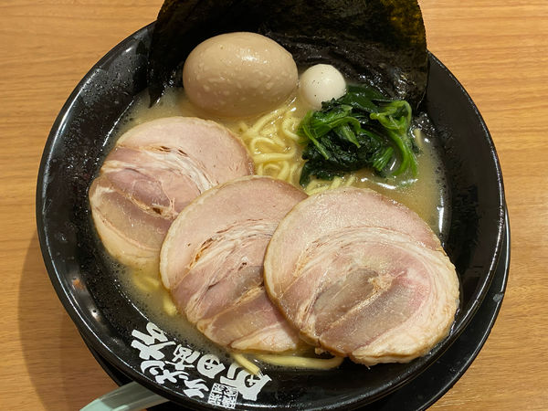 「塩MAXラーメン ¥970」@町田商店 秦野店の写真