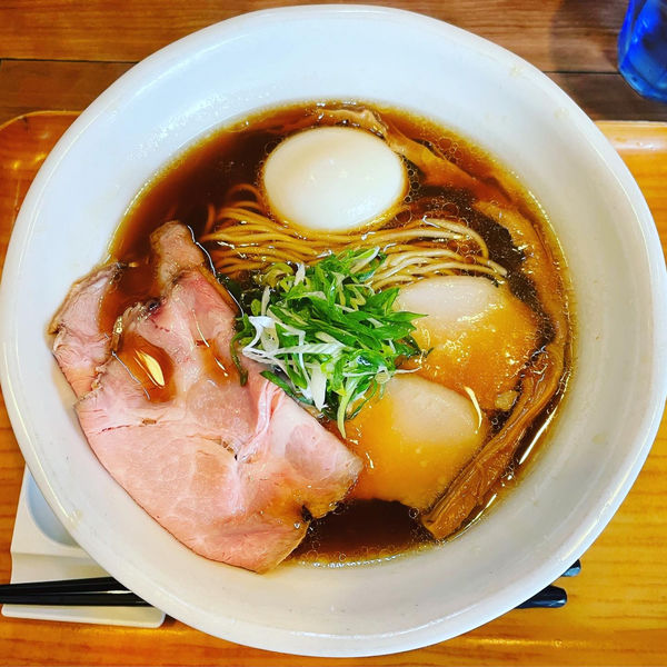 「特製貝と醤油のラーメン」@ラーメン 健やかの写真