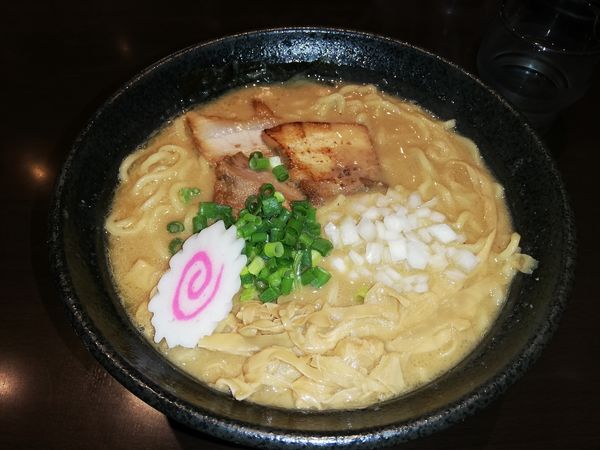 「濃厚中華そば」@中華そば 輝羅の写真