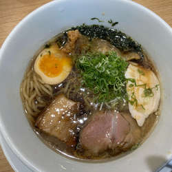 鯛香る醤油らーめん¥820