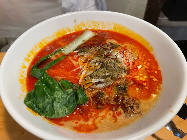 「四川坦々麺　辛さ1痺れ1」@赤い鯨 人形町店の写真