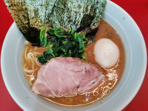 「らーめん並」@横浜ラーメン 武蔵家 大宮店の写真