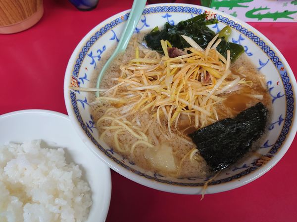 「ネギラーメン650円＋半ライス100円」@ラーメンショップ 上柴西店の写真