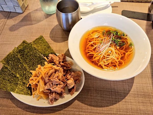 「シン・ラーメン(醤油、麺：S.P.L ）、など」@ZeCT byLmの写真