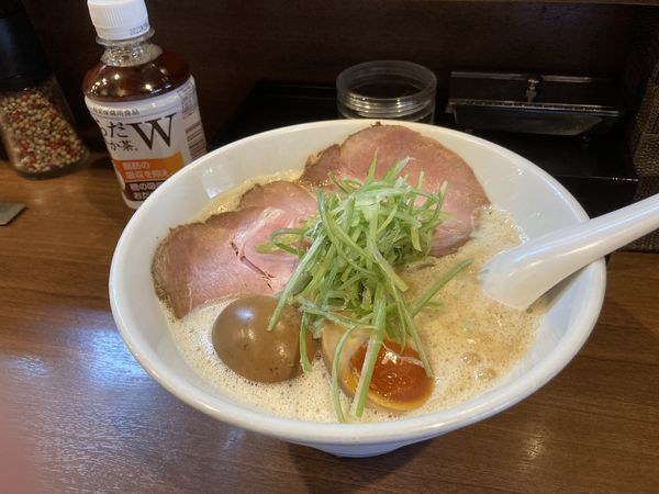 「出し蕎麦・大盛り・味玉（９５０円）」@中華蕎麦 葛の写真