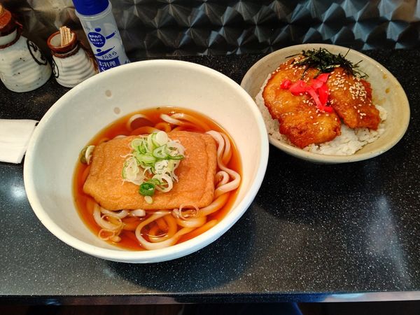 「ソースかつ丼&きつねうどん650円」@葉花テイクうどんの写真