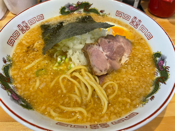 「背脂豚骨ラーメン780円」@ラーメン 5Wの写真