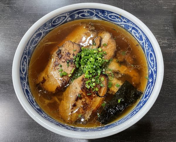 「ダブルチャーシューメン1155円+炒飯550円」@萬天龍の写真