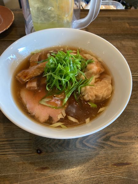 「特製醤油中華そば」@中華そば べぃしっくの写真