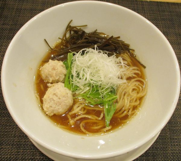 「醤油らーめん　820円」@自家製麺ほんまの写真