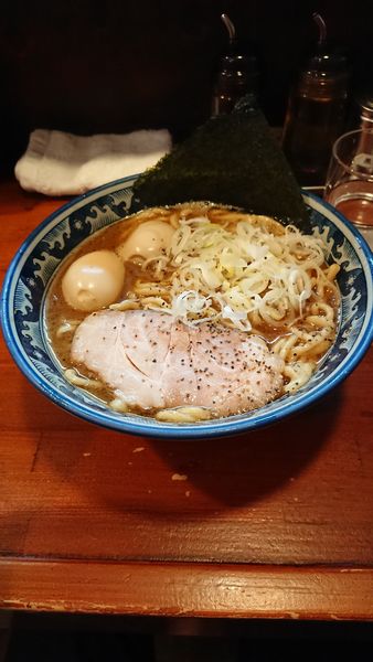 「ラーメン+くん玉×2」@兎に角 松戸店の写真