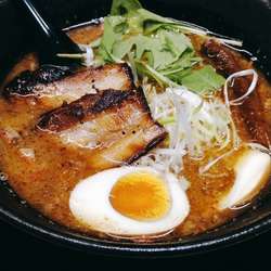 豚骨魚介特製らあめん