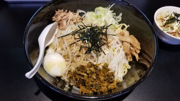 「DX油そば　中」@麺屋かとむら 浅間店の写真