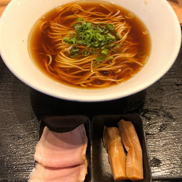 「醤油らぁ麺850円」@松戸富田製麺 ららぽーとTOKYO-BAY店の写真