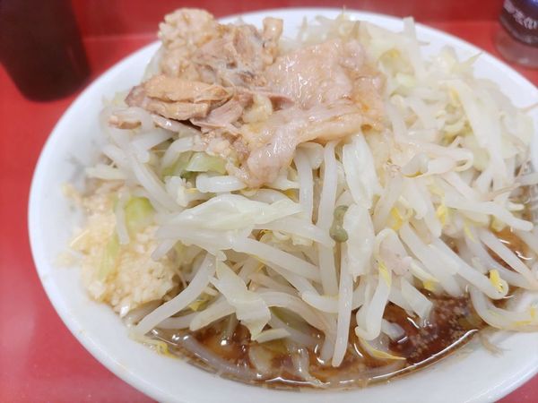 「小ラーメン（麺少なめヤサイニンニクアブラ）」@ラーメン二郎 越谷店の写真