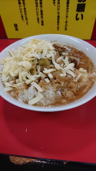 「らーめん+チーズ」@豚ラーメン 蕨店の写真