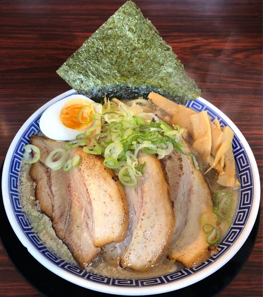 「特製チャーシュー麺(醤油.小.ニンニク多め.脂普通)」@らーめん伏竜 本店の写真