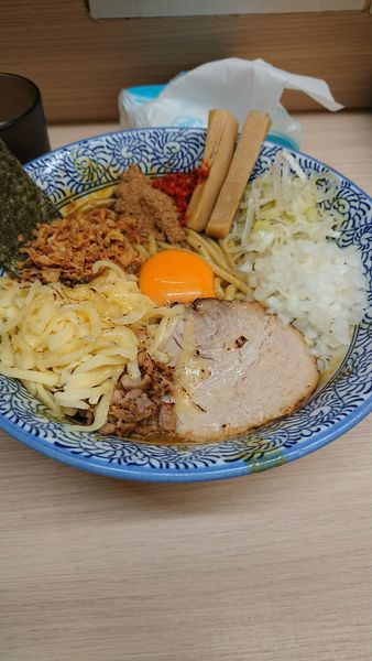 「かれまぜ+とろけるチーズ」@狼煙 大宮店の写真