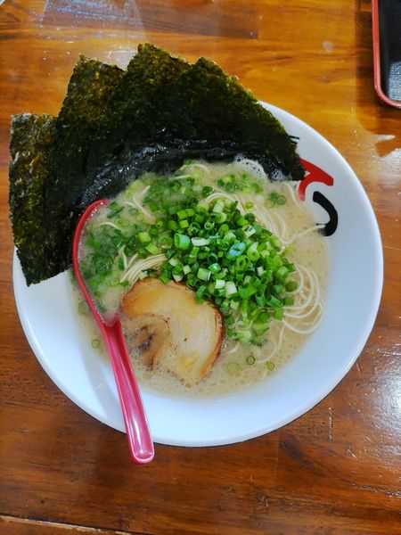 「とんこつらぁめん+のり+青ネギ キクラゲ抜き」@ラーメンてつ 埼玉蓮田支店の写真