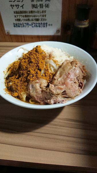 「らーめん+茶+粉チーズ」@ヒノブタセカンド 南越谷駅前店の写真