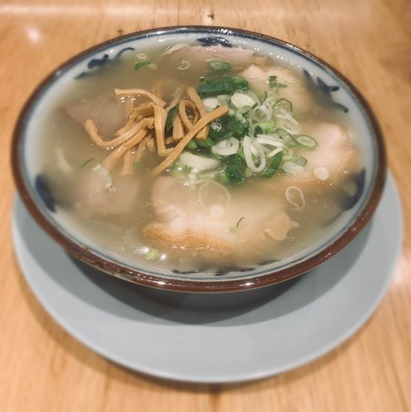 「中華そば（並・麺固め￥850）」@かっちんラーメンの写真