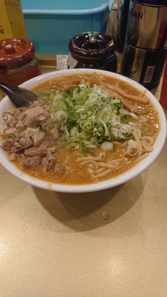 「超濃厚ごっつカレーラーメン」@超ごってり麺 ごっつ 秋葉原店の写真