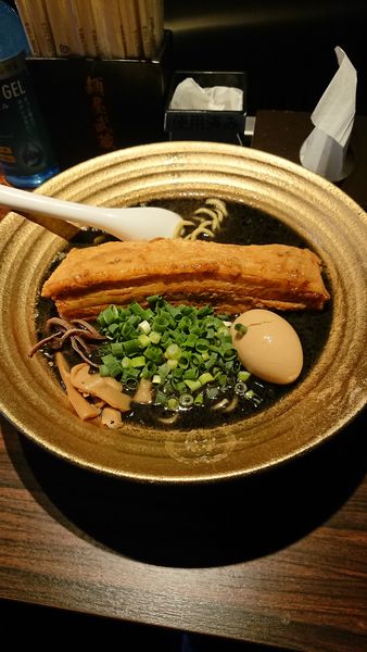 「一本チャーシュー麺黒」@麺屋武蔵 武骨の写真