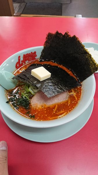 「辛味噌ラーメン+海苔増し+バター」@山岡家 越谷レイクタウン店の写真
